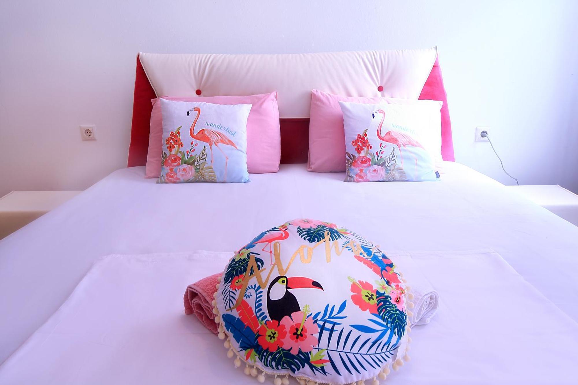 Private Apartment With Parking And Pool Balchik Luaran gambar