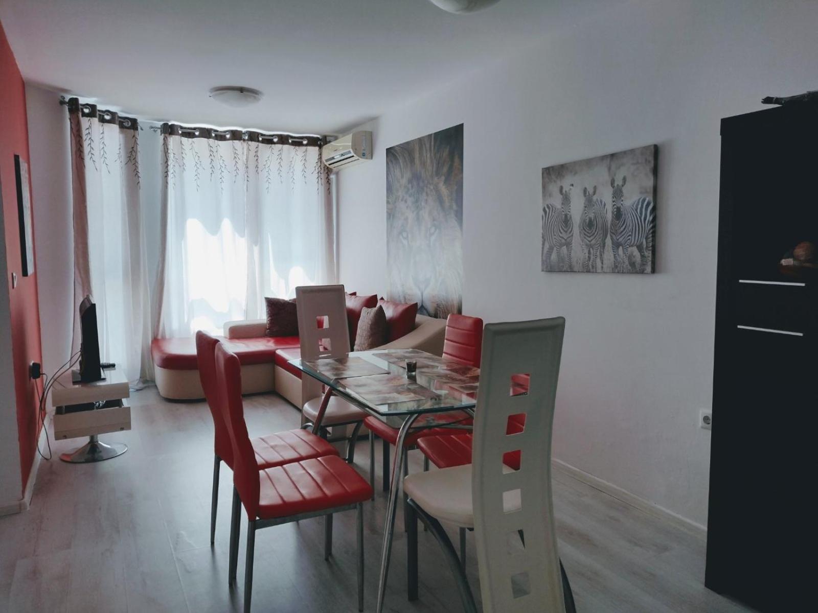 Private Apartment With Parking And Pool Balchik Luaran gambar