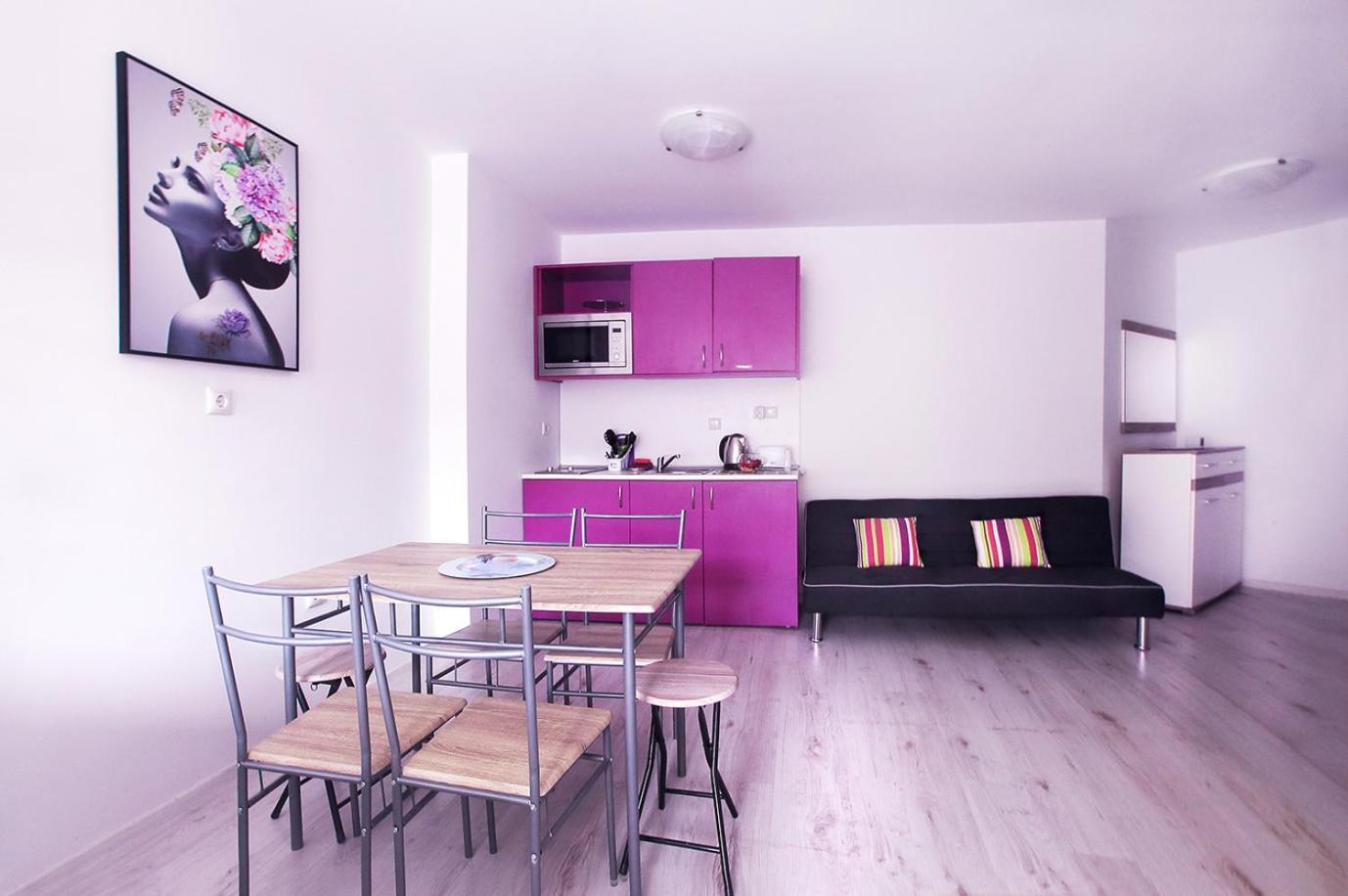 Private Apartment With Parking And Pool Balchik Luaran gambar