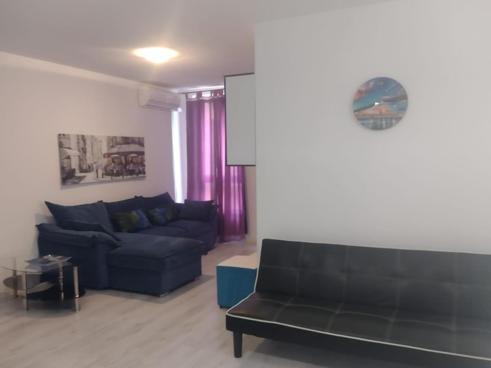 Private Apartment With Parking And Pool Balchik Luaran gambar