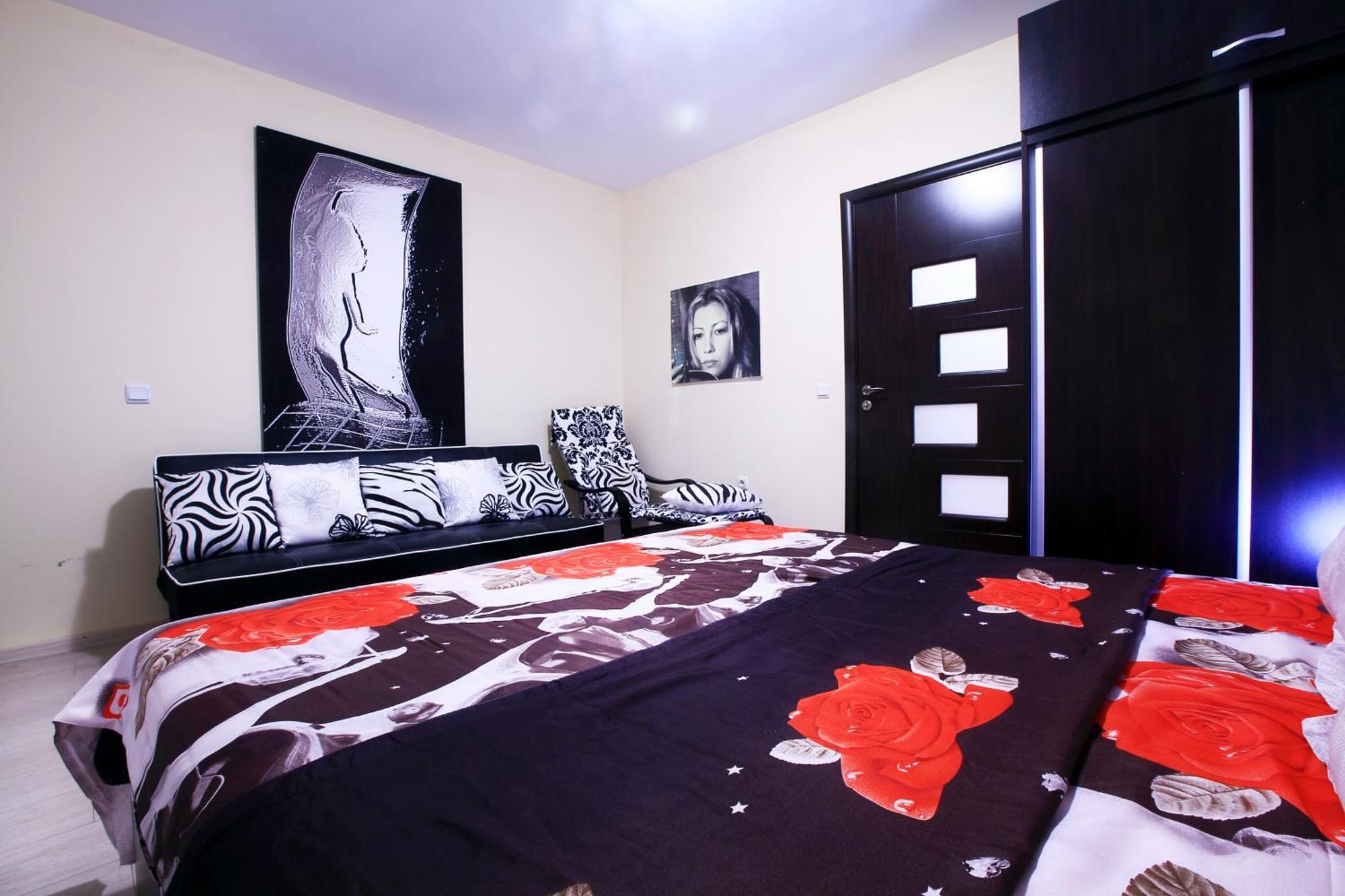 Private Apartment With Parking And Pool Balchik Luaran gambar